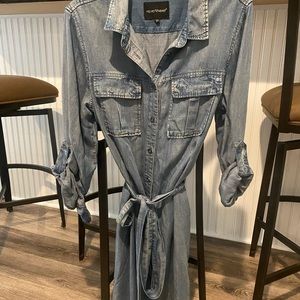 Velvet Heart Jean dress w/ tie